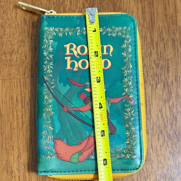 Disney Loungefly Robin hood Green Zip Around Wallet - Picture 10 of 10